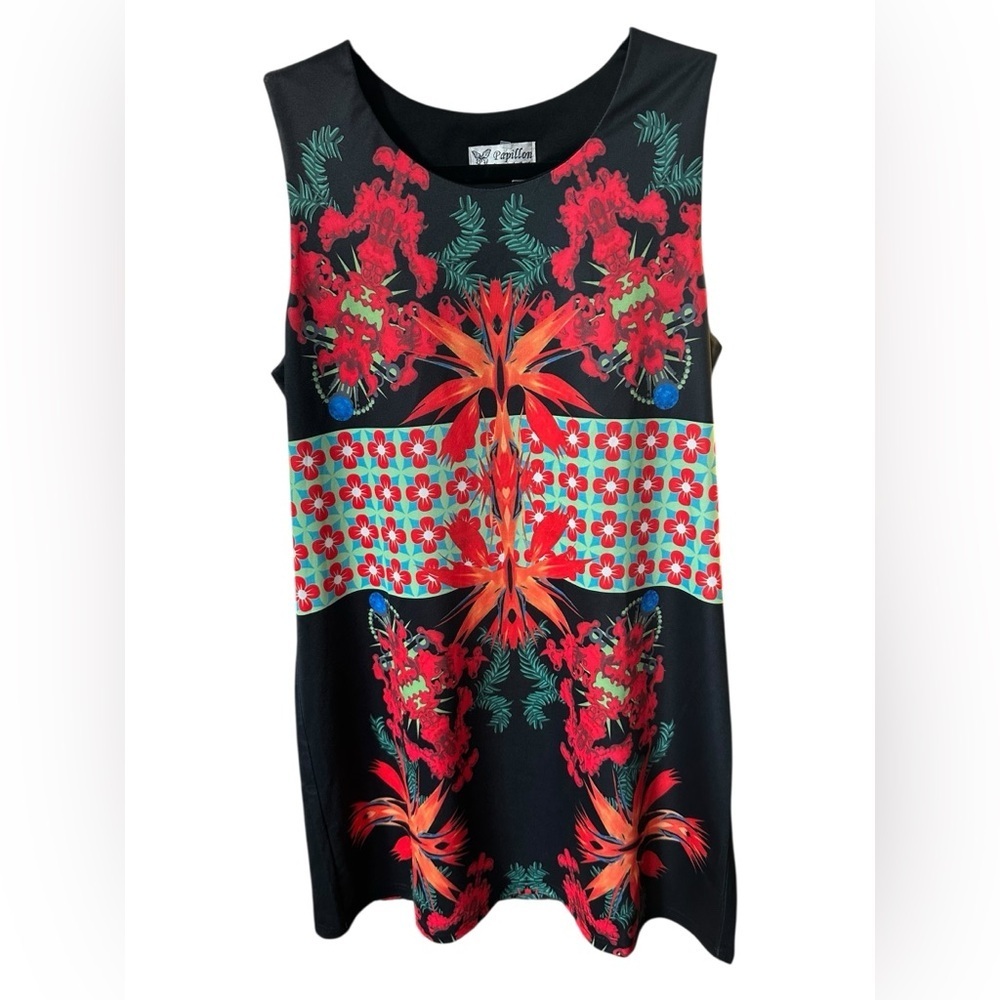 Papillon Blanc Vibrant Black and Red Design